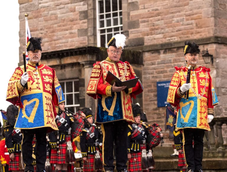 Photo copyright Army Communications